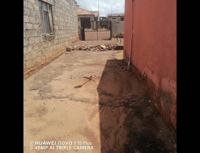 4 BEDROOM HOUSE FOR SALE IN TEMBISA CENTRAL